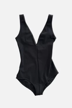 Cyn One Piece Black