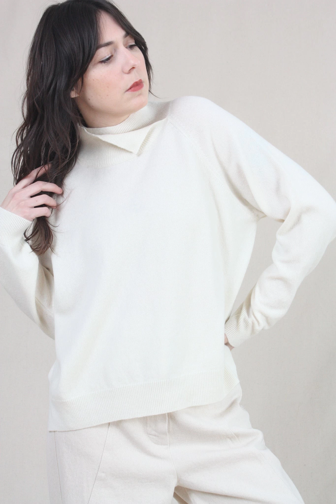 Cashmere Turtleneck Sweater Natural - Image 2