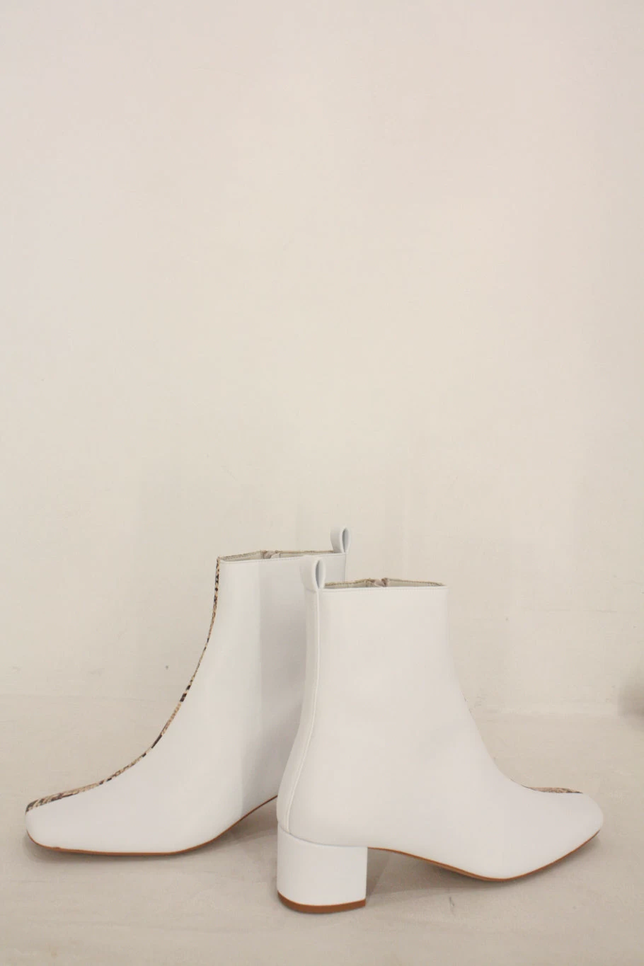 Teo Boot White/Beige Snake - Image 3