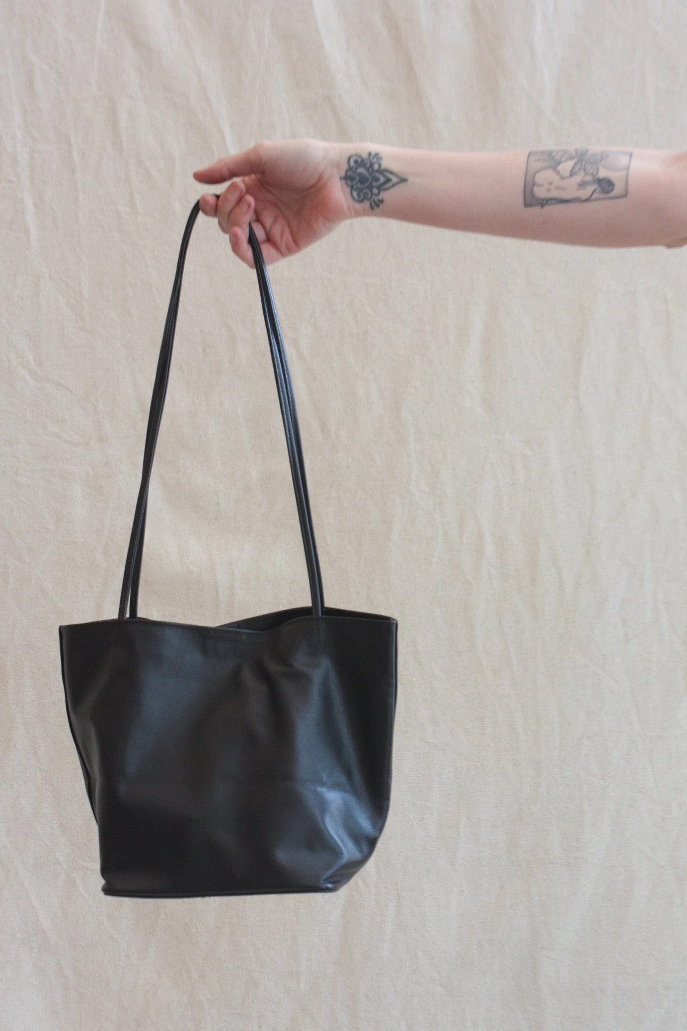 Relaxed Basket Bag Braun