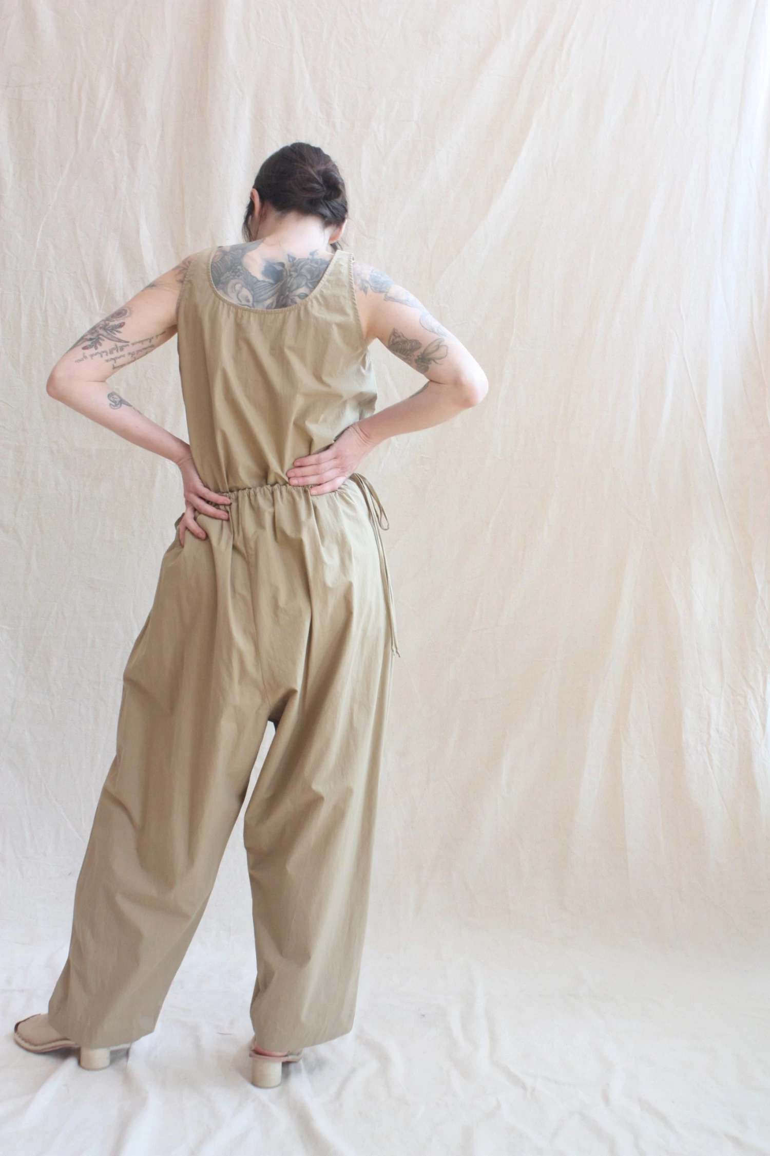 Tank Top Khaki - Image 5