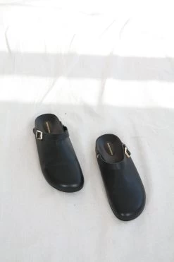 Clog Black
