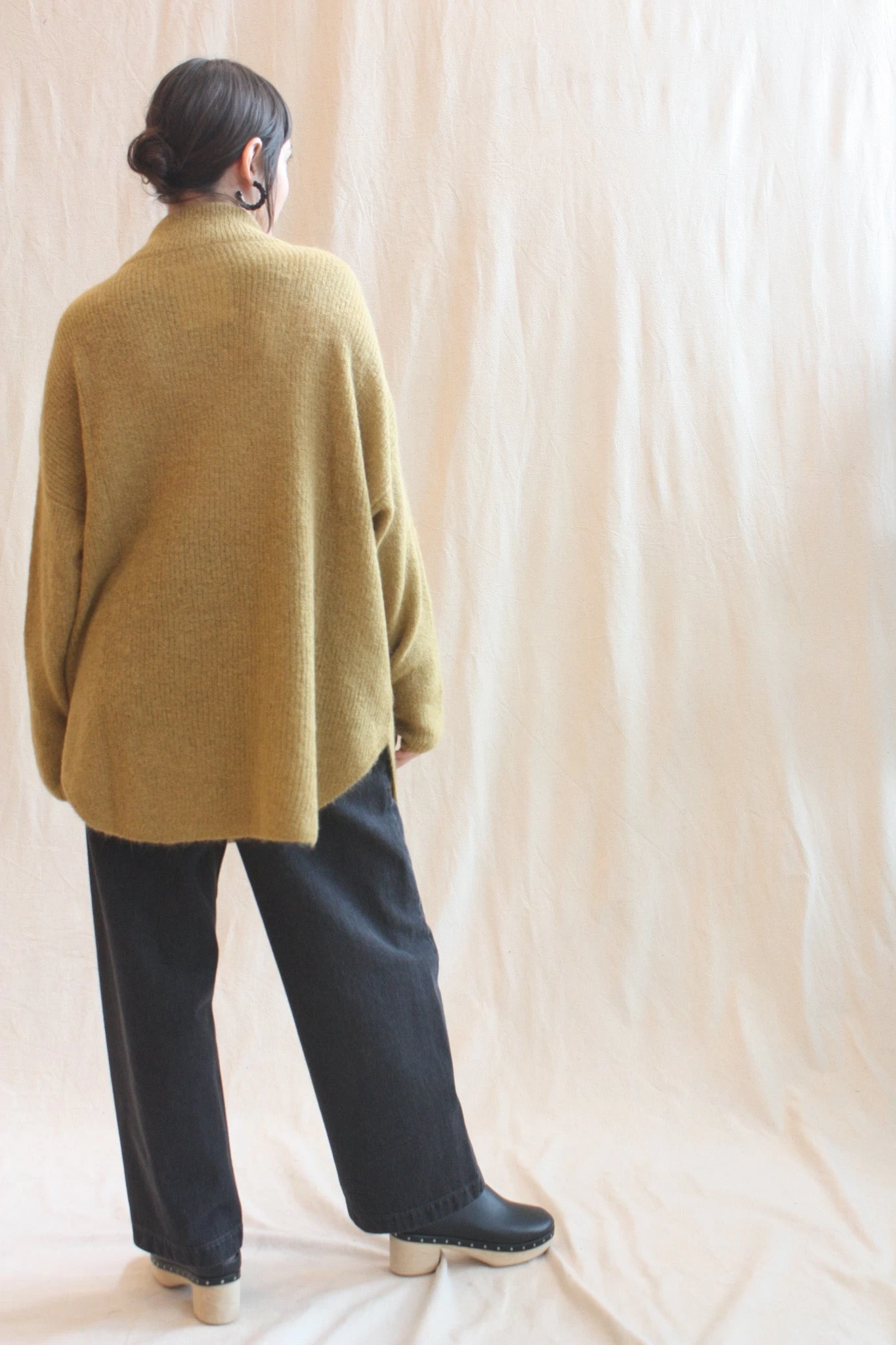 Suri Polo Cardigan Olive - Image 3