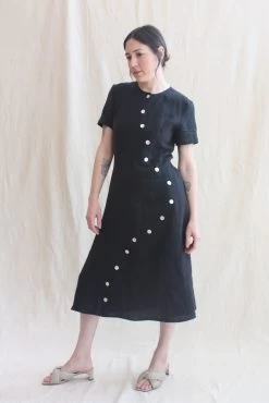 Waves Dress Black