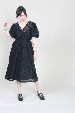 Lilah Dress Black Daisy Lace