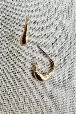 Pip Earrings Brass