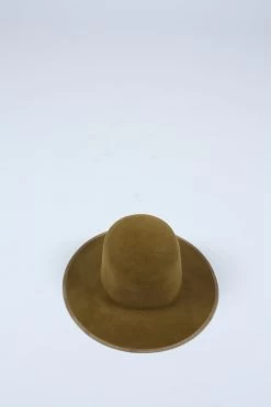 Violetto Velour Felt Brass